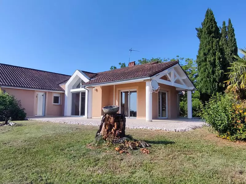 Maison, 204 m²