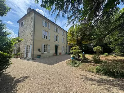 Maison, 270 m²