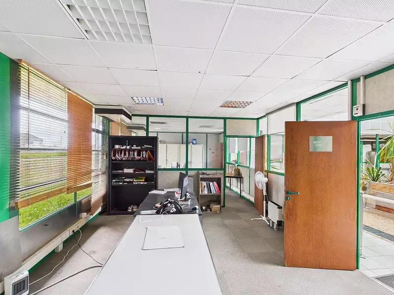 Divers, 3 745 m²