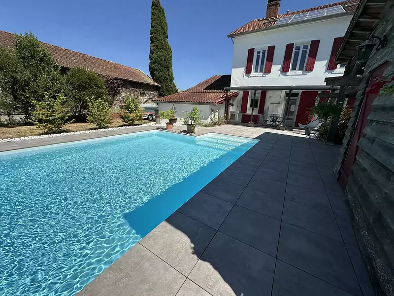 Maison, 261 m²