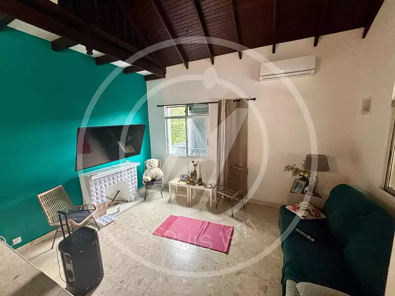 Maison, 256 m²
