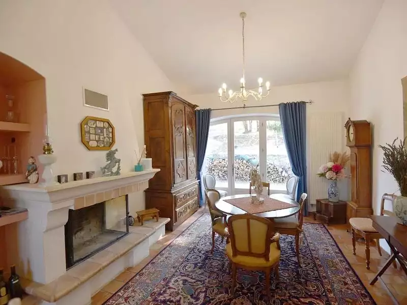 Maison, 200 m²