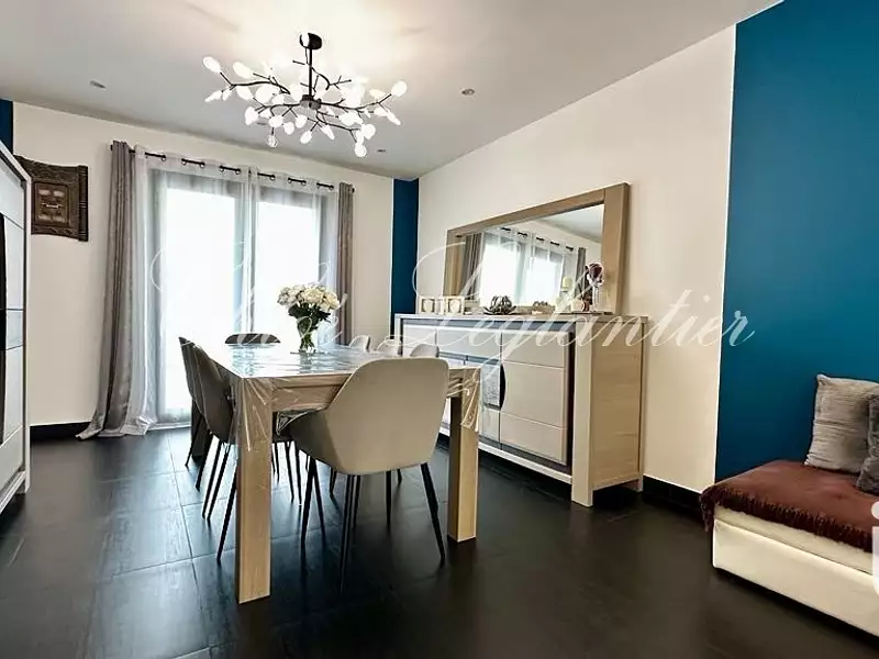 Maison, 123 m²