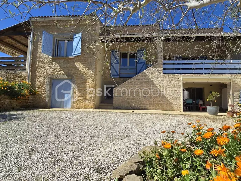 Maison, 223 m²