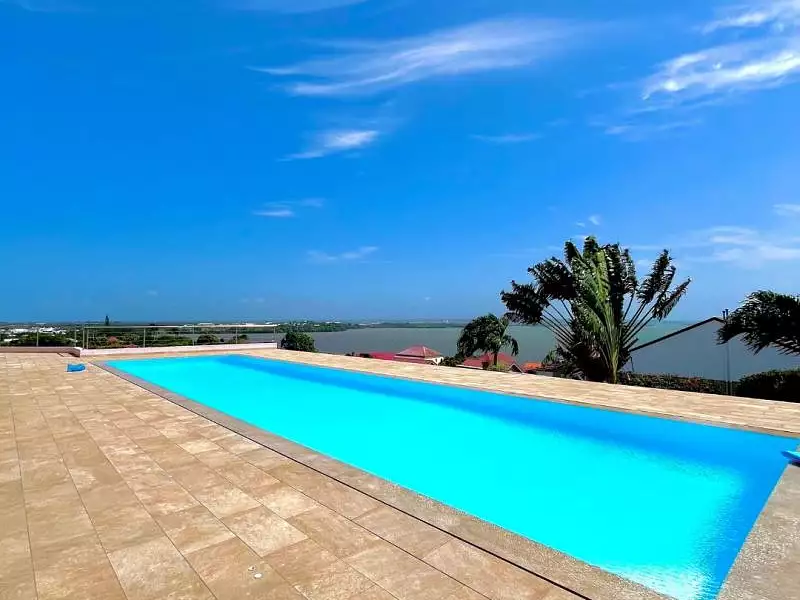 Maison, 293 m²