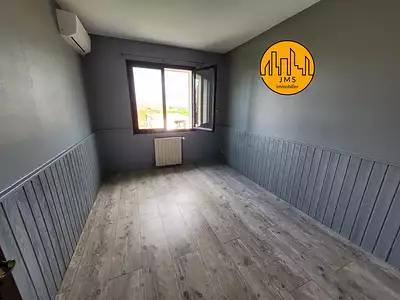 Maison, 240 m²