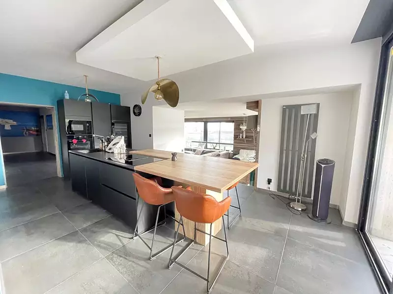 Maison, 190 m²