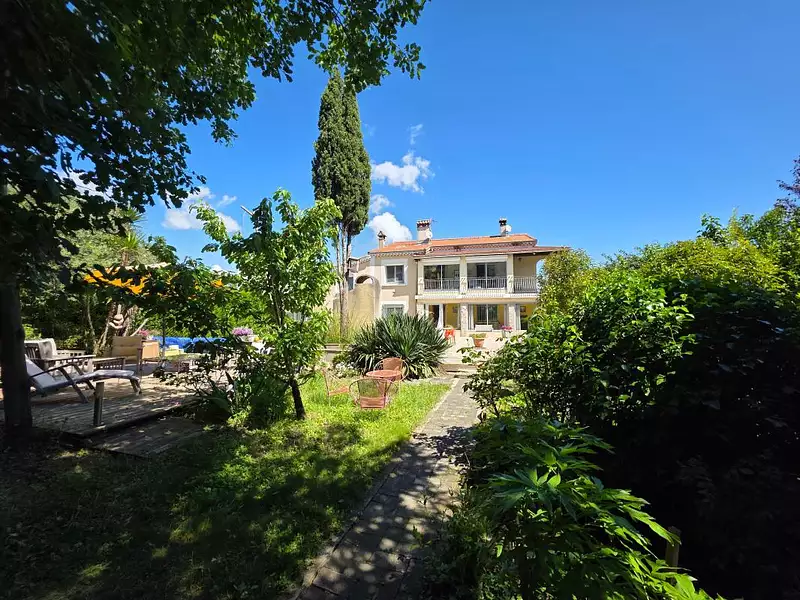 Maison, 181 m²