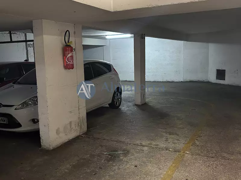 Parking, 10 m²