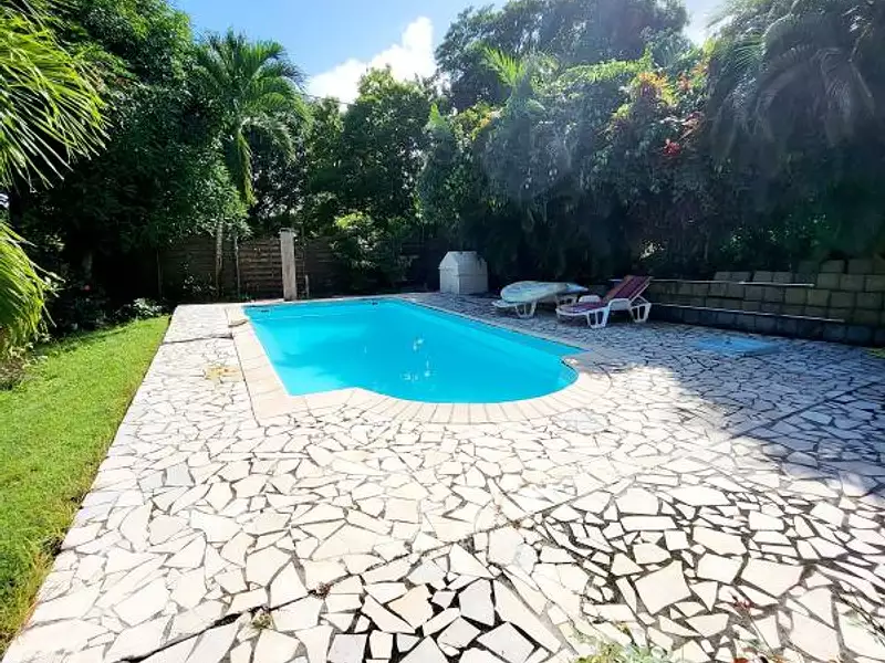 Maison, 233 m²