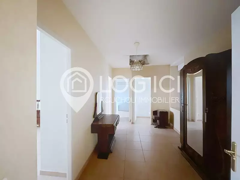 Maison, 208 m²