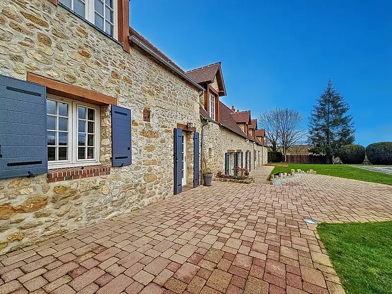 Maison, 210 m²