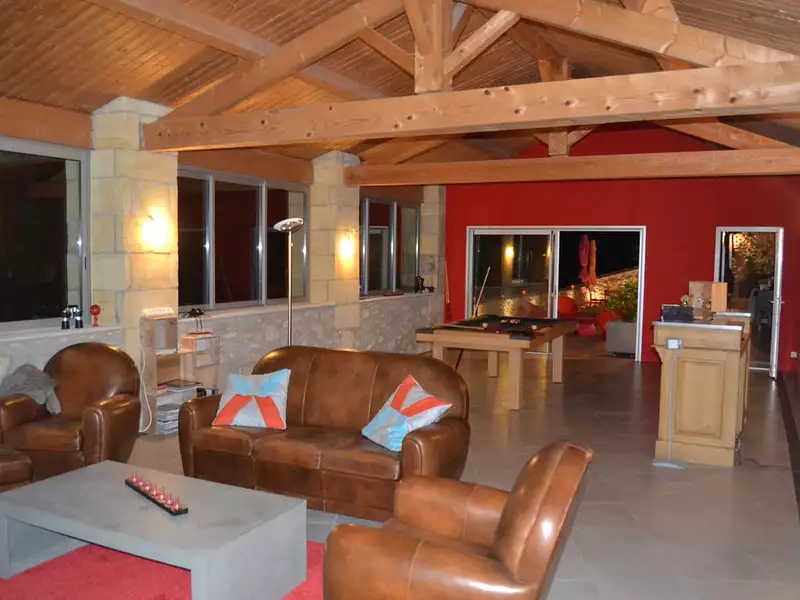 Maison, 230 m²
