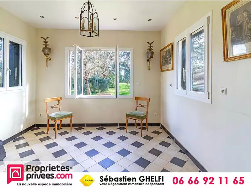 Maison, 198 m²