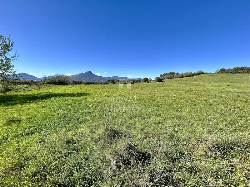 Terrain, 69 284 m²