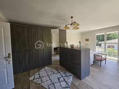 Maison, 244 m²
