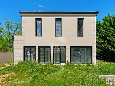 Maison, 200 m²