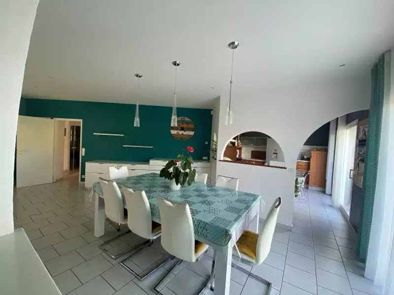 Maison, 219 m²