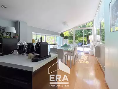 Maison, 260 m²