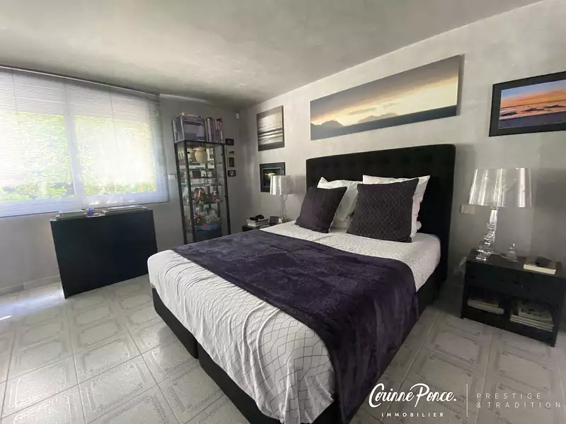 Maison, 320 m²