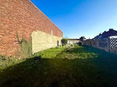 Terrain, 373 m²