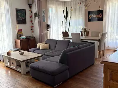 Maison, 166 m²