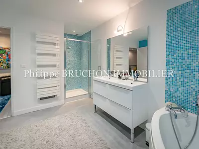 Maison, 315 m²