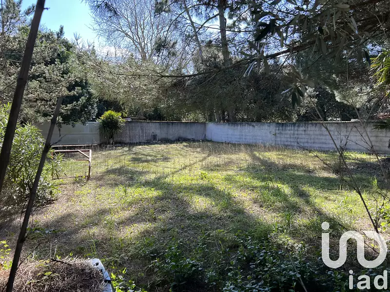 Terrain, 373 m²