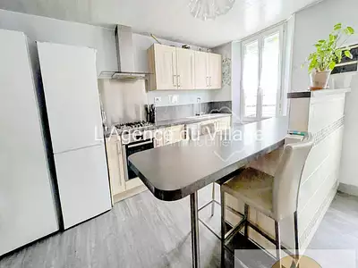 Maison, 197 m²