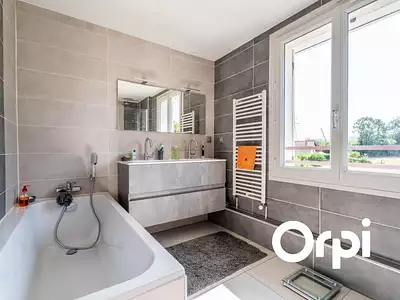 Maison, 105 m²