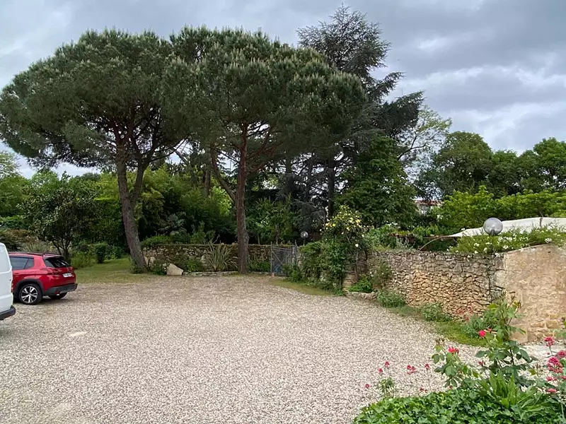Maison, 700 m²