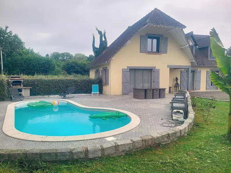 Maison, 197 m²