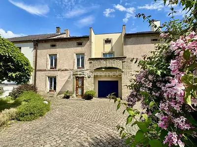 Maison, 260 m²