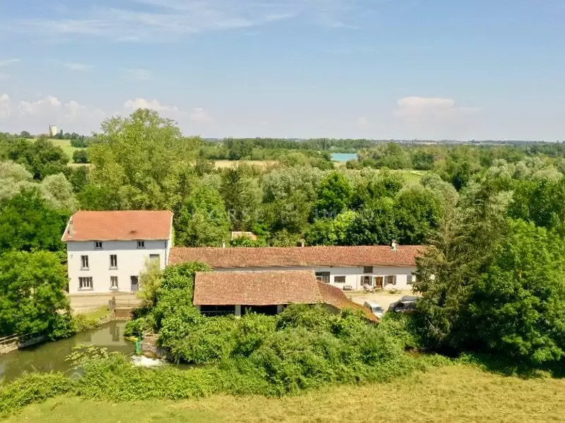 Maison, 900 m²