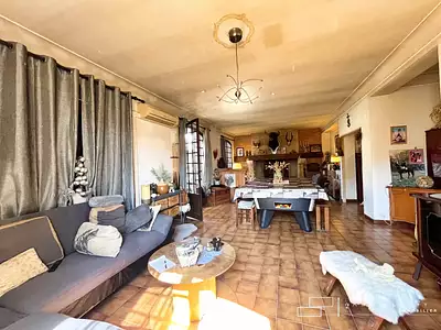 Maison, 300 m²