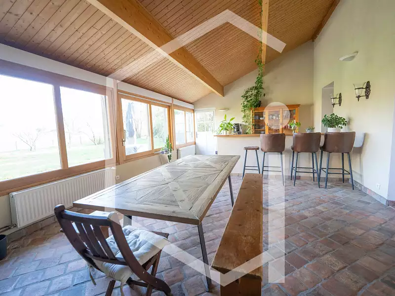 Maison, 240 m²