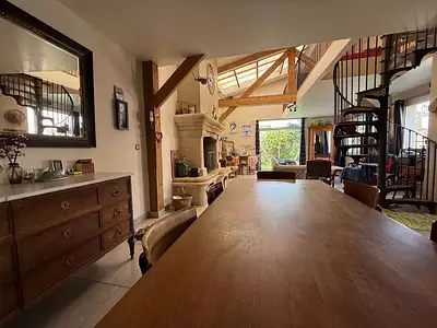 Maison, 151 m²