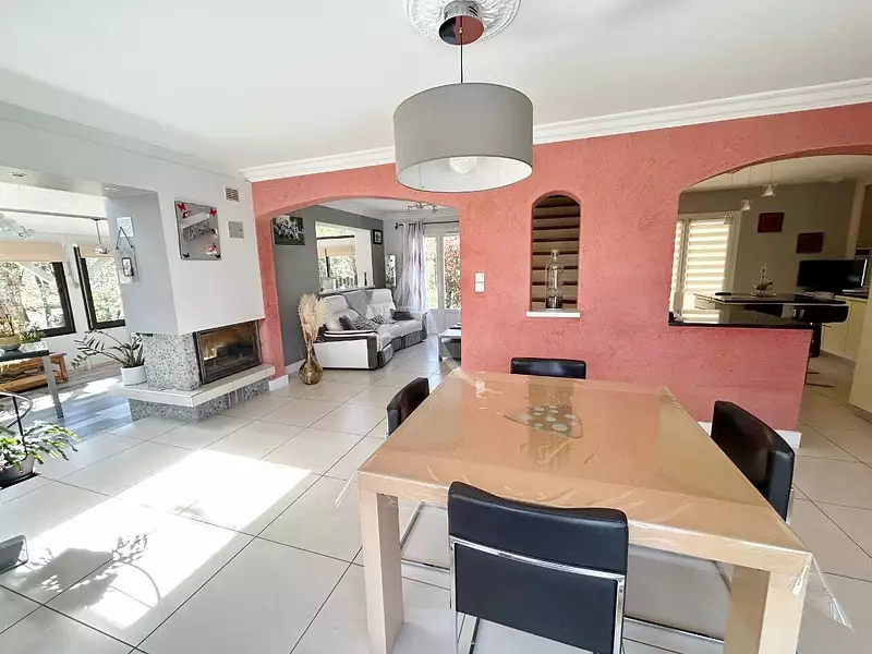 Maison, 160 m²