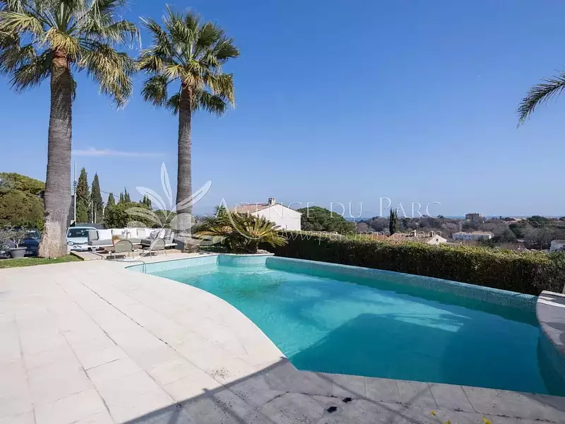 Maison, 250 m²