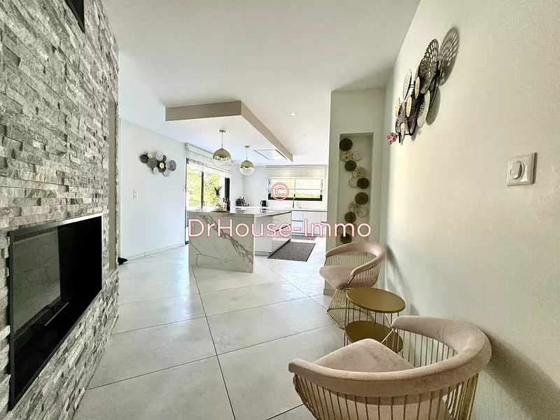Maison, 250 m²