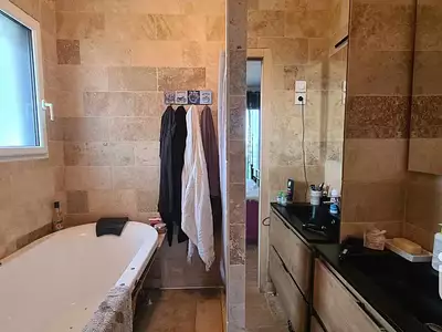 Maison, 180 m²