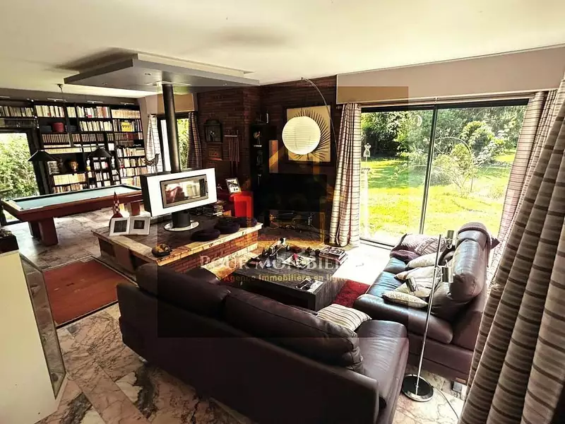 Maison, 227 m²