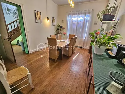 Maison, 265 m²