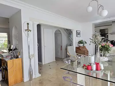 Maison, 205 m²