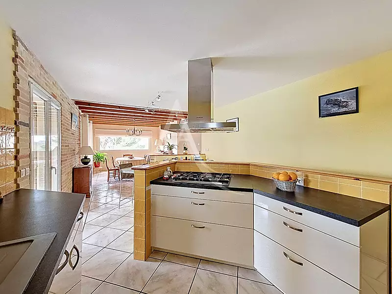 Maison, 310 m²