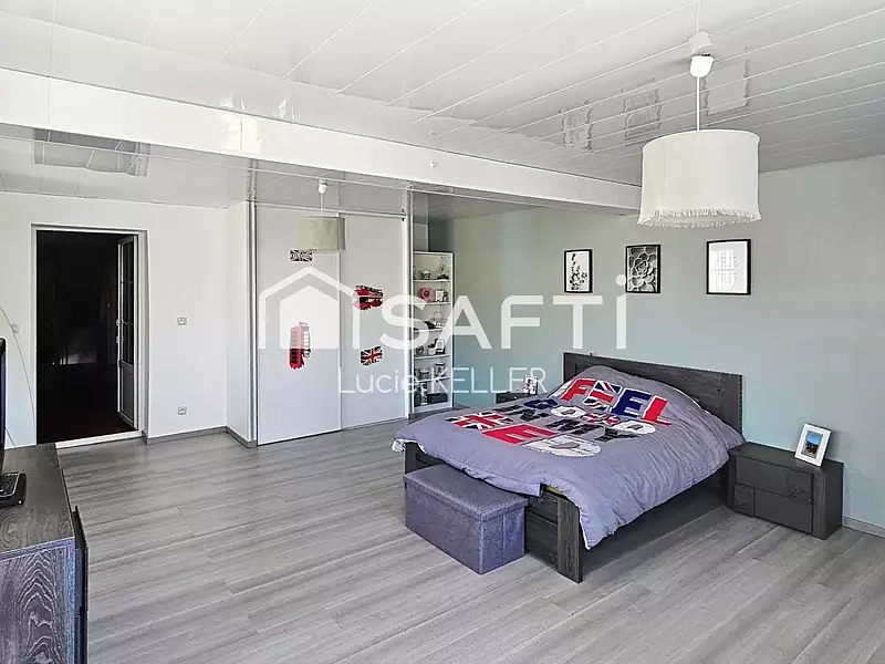Maison, 302 m²