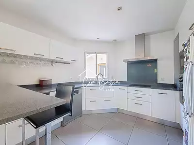 Maison, 170 m²