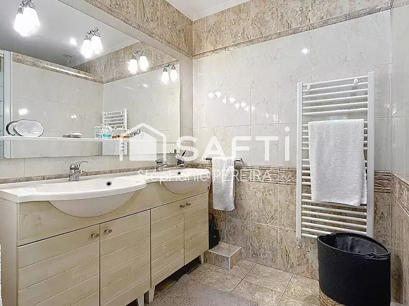 Maison, 174 m²