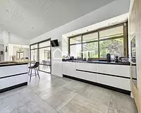 Maison, 240 m²