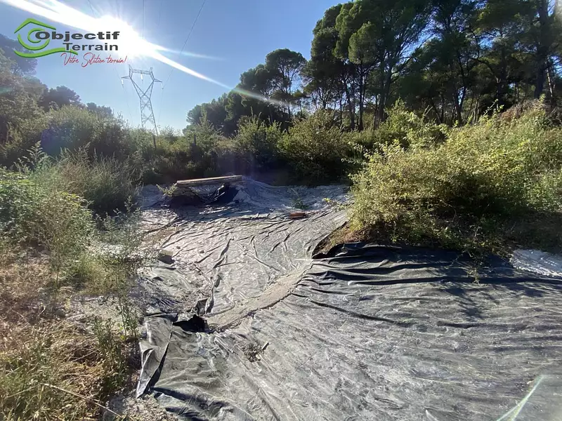 Terrain, 3 705 m²